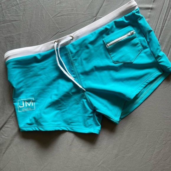 Men’s swim trunks - Picture 1 of 6